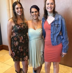 Meet your Posher, Crystal